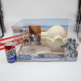 STAR WARS THE LEGACY COLLECTION: DISTURBANCE AT LARS HOMESTEAD + 4 FIGURES - TOYS R US EXCLUSIVE - NEW Authentic & Factory Sealed!
