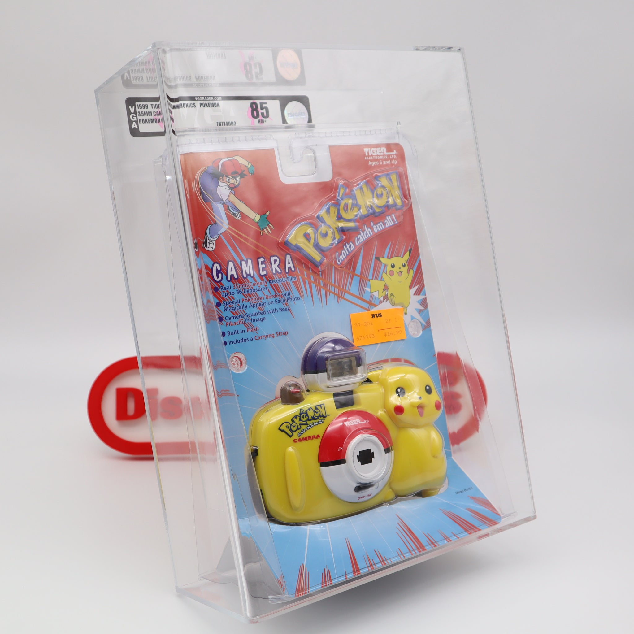 1999 POKEMON 35MM PIKACHU CAMERA
