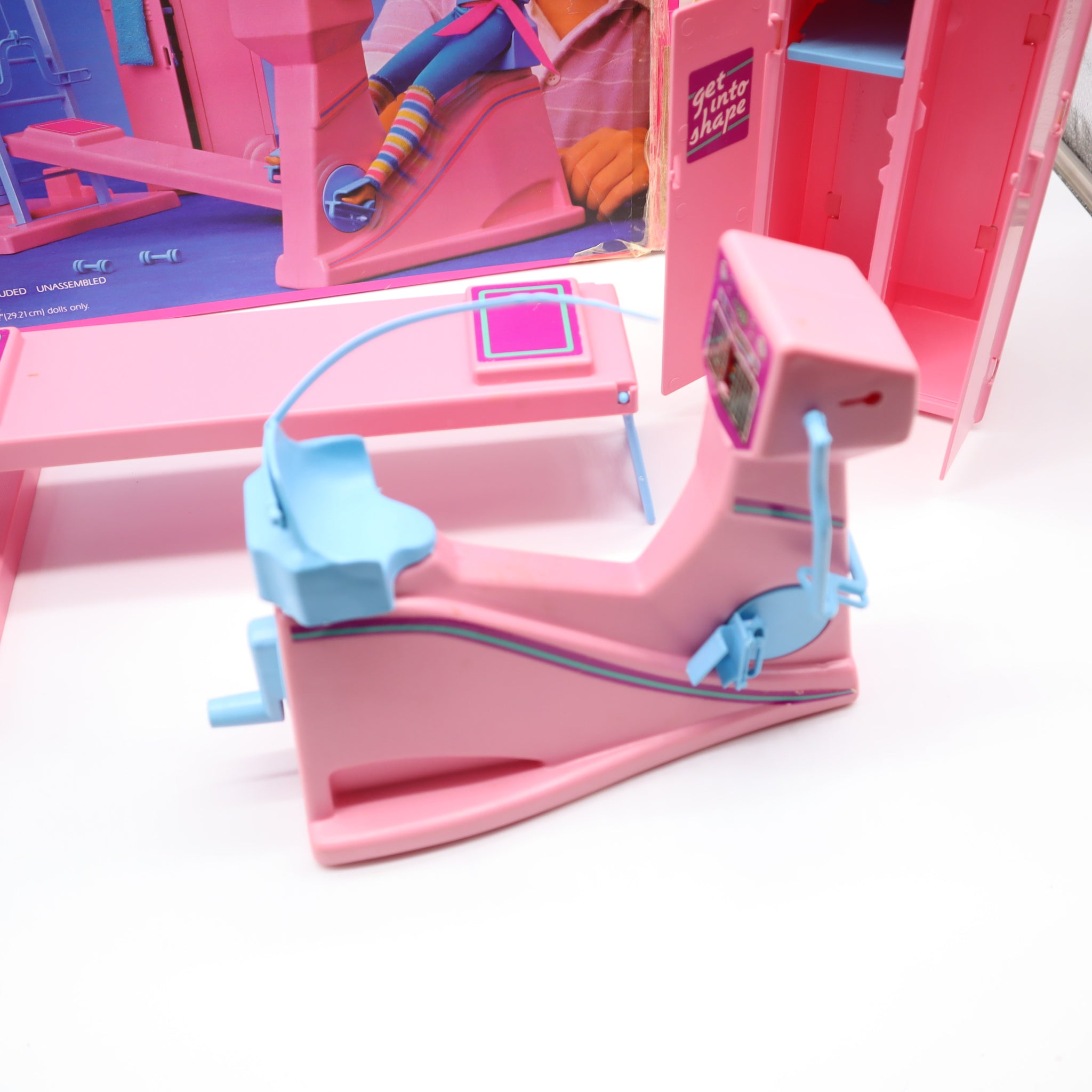 VINTAGE 1984 MATTEL BARBIE WORKOUT CENTER WITH BOX